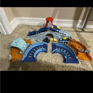 Little Tikes Slammin Racers Runaway Railroad Train Set